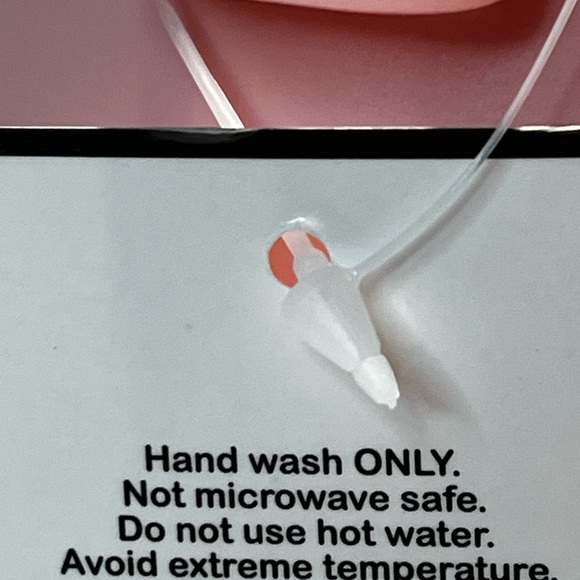 Cute Pink Water Bottle with Cat Design - Picture 7 of 13